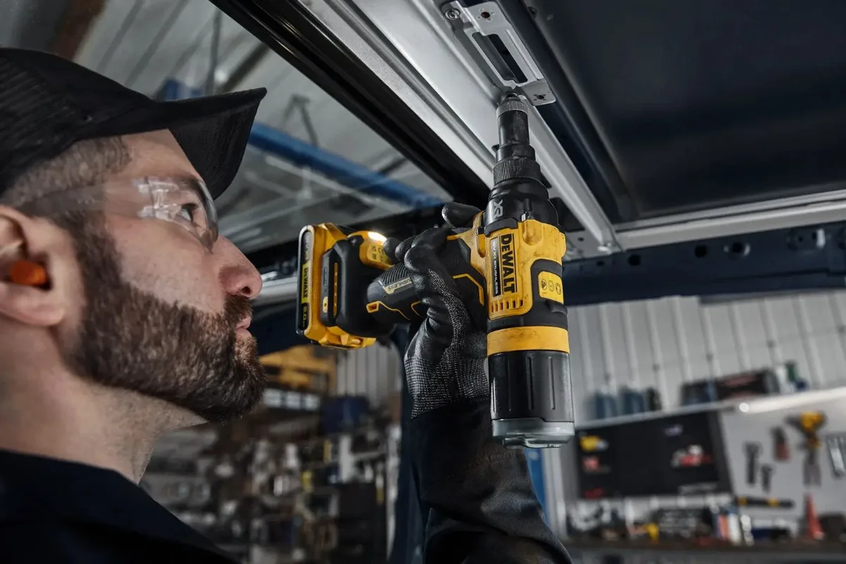 DeWalt aku kliješta za slijepe zakovice DCF403NT 18 V — 2,4–4,8 mm, bez baterije — slika 4 od 7