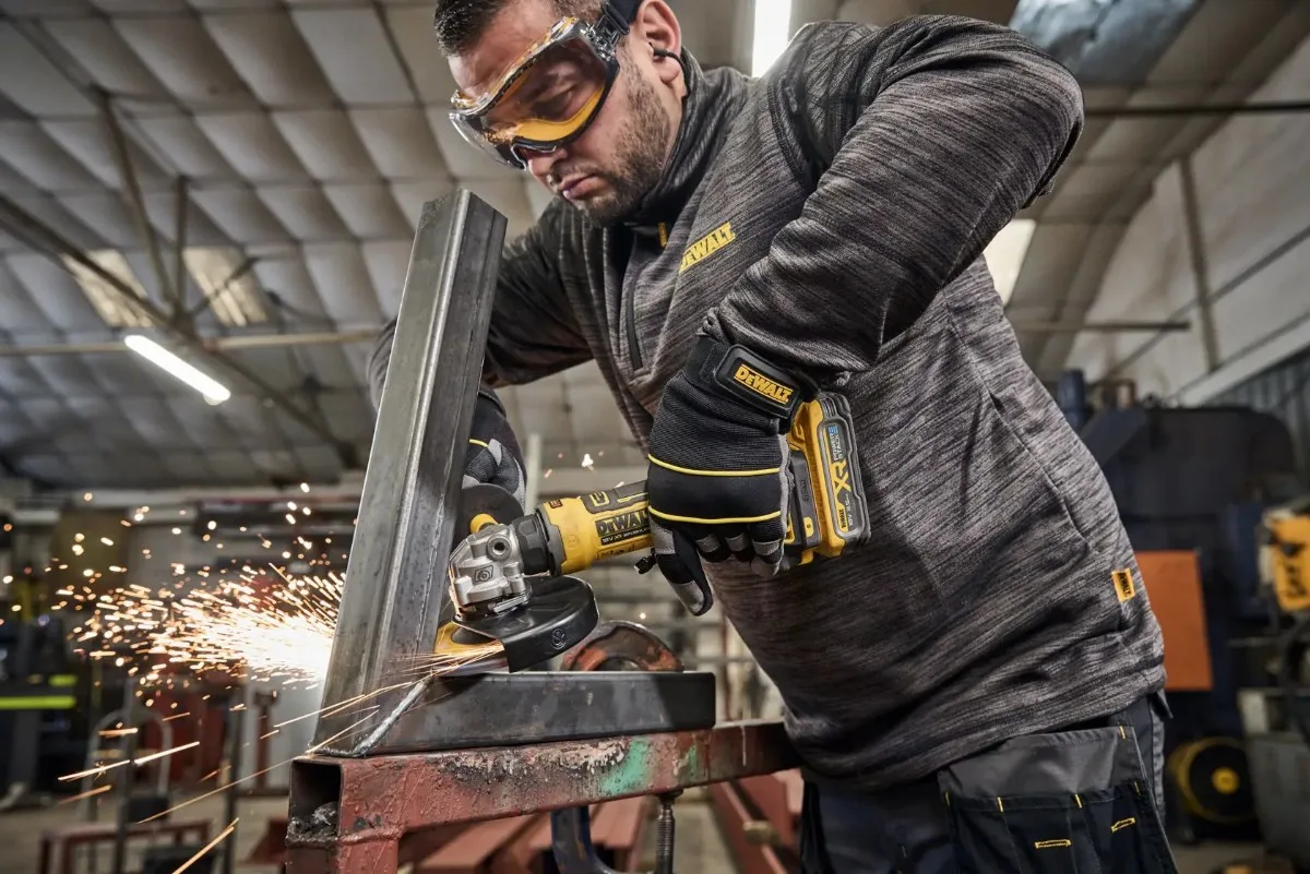 DeWalt aku kutna brusilica DCG404NT 18 V — 125 mm, lopatasti prekidač, bez baterije — slika 5 od 6