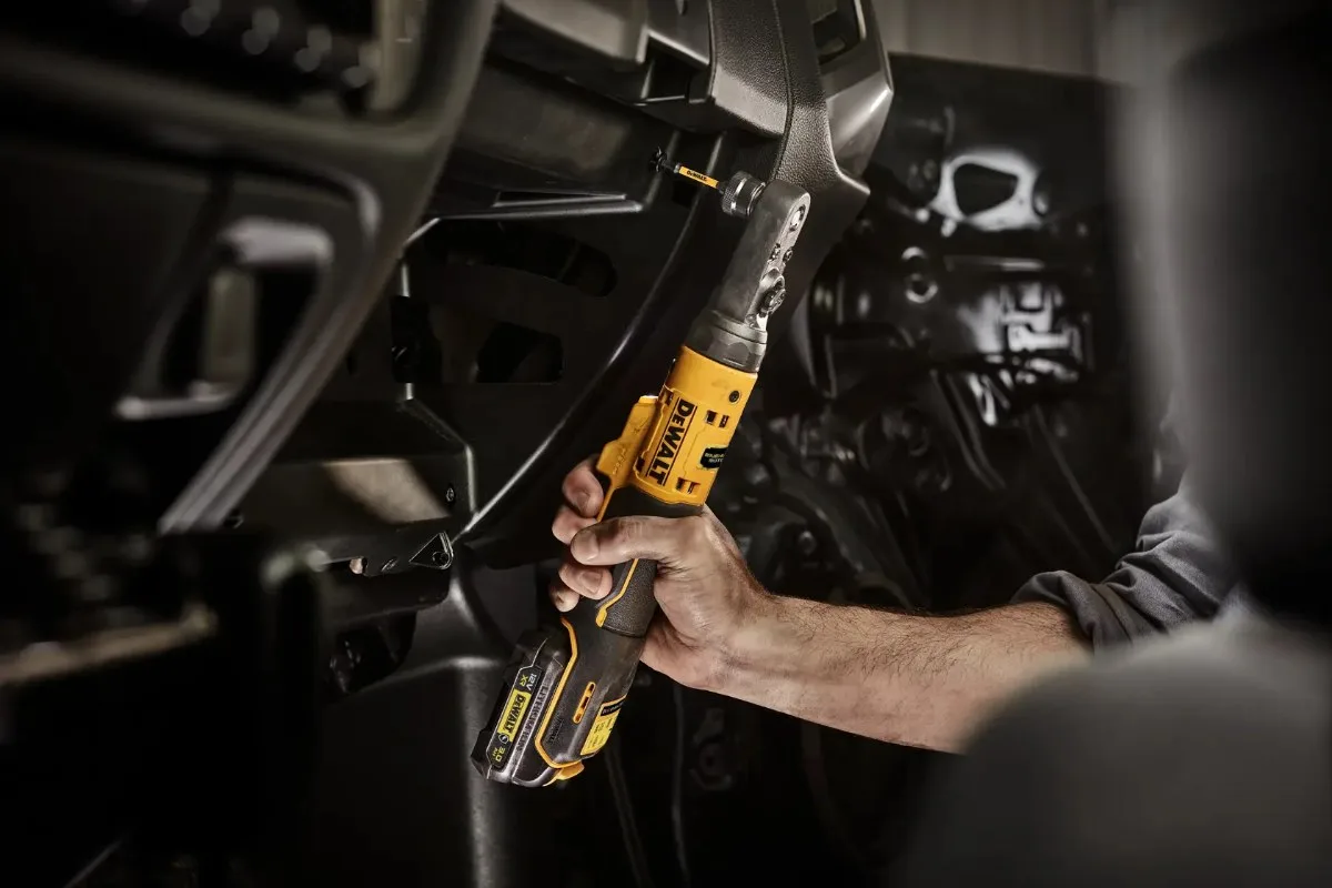DeWalt aku okretna račna DCF500L2G 12 V — 1/4" i 3/8", 75 Nm, 3,0 Ah — slika 5 od 5
