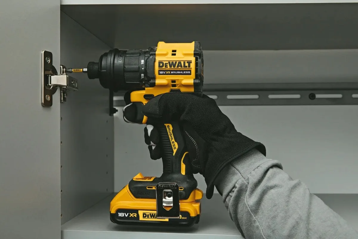 DeWalt aku bušilica-odvijač DCD803NT 18 V — 4 izmjenjive glave, bez baterije — slika 4 od 6