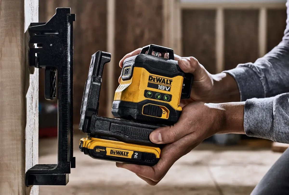 DeWalt aku višelinijski laser DCLE34031N 18 V — 3 × 360°, zelena zraka, bez baterije — slika 5 od 7