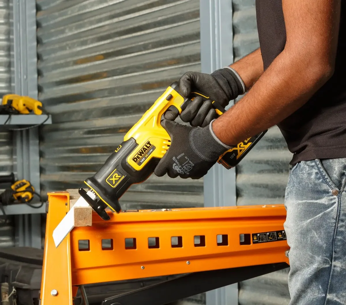 DeWalt aku sabljasta pila DCS367P2 18 V XR — kompaktna, 2 × 5,0 Ah, TSTAK — slika 4 od 6
