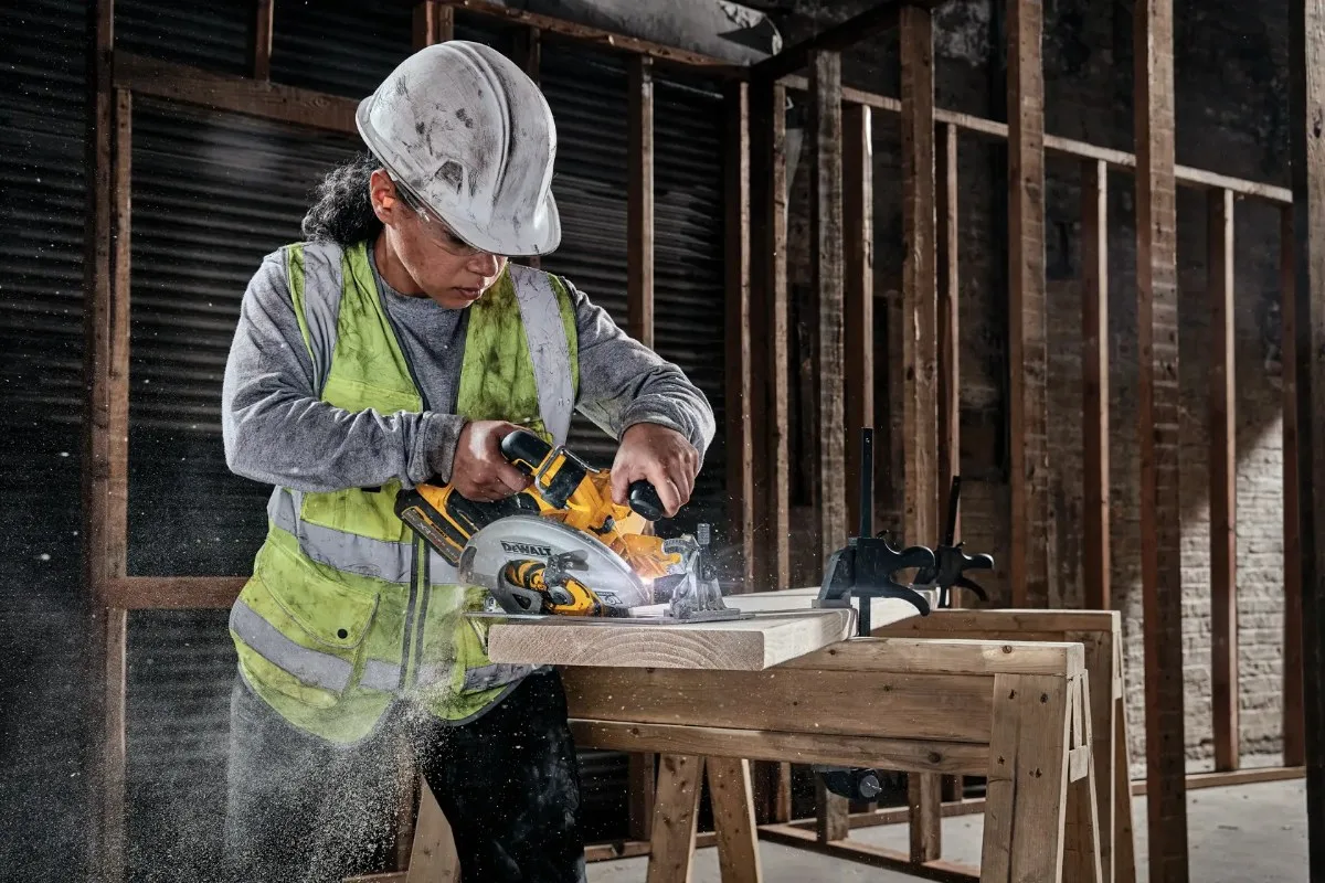 DeWalt aku kružna pila DCS573NT 18 V FLEXVOLT ADVANTAGE — 190 mm, bez baterije, TSTAK — slika 4 od 5