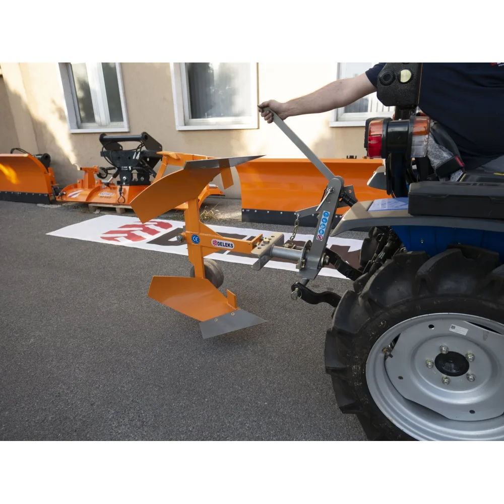 Premetni plug za traktor DELEKS DRP25 — slika 10 od 15