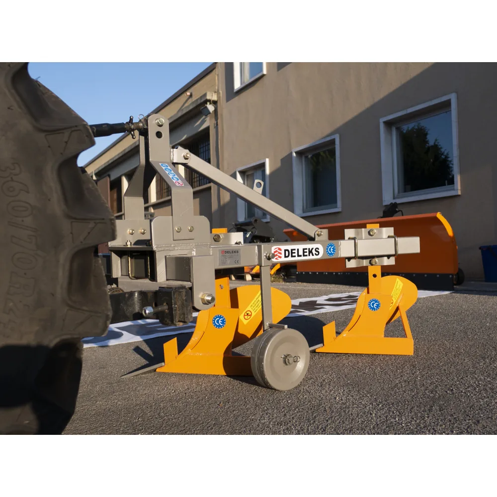 Dvobrazni plug za traktor DELEKS DDP30 — slika 2 od 5