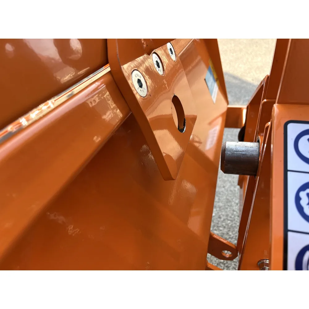 Transportni sanduk za traktor DELEKS BUCKET140 – 140 cm, ručno ili hidraulično istresanje — slika 14 od 15