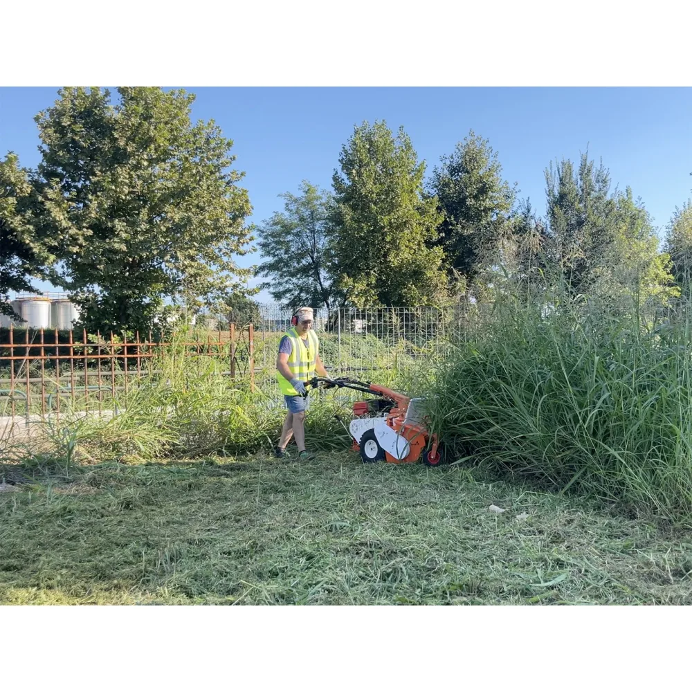 Samohodni malčer DELEKS SMART800 – 70 cm, na kotačima ili gusjenicama — slika 10 od 15