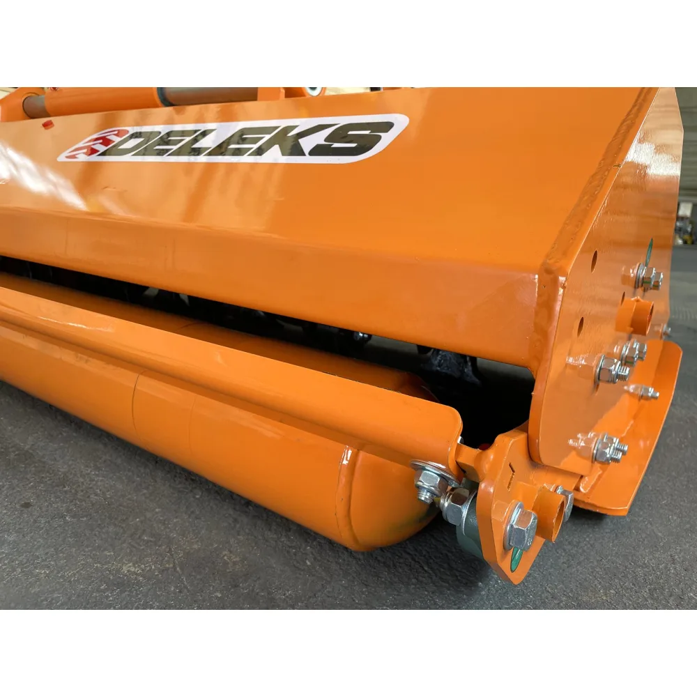 Malčer za traktor s hidrauličnim pomakom DELEKS JAGUAR130 – 125 cm — slika 14 od 15