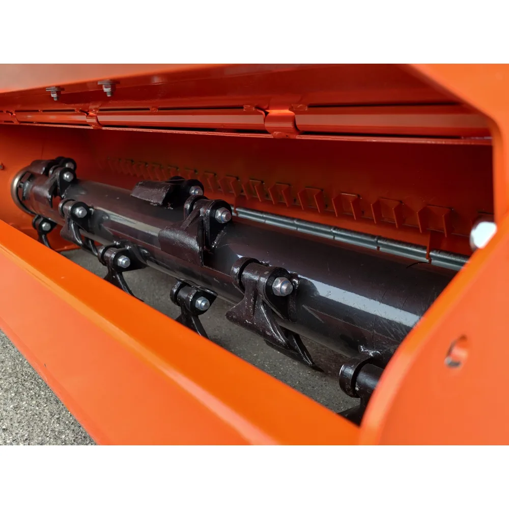 Teški malčer za traktor s hidrauličnim pomakom DELEKS CERVO200 – 200 cm — slika 10 od 15