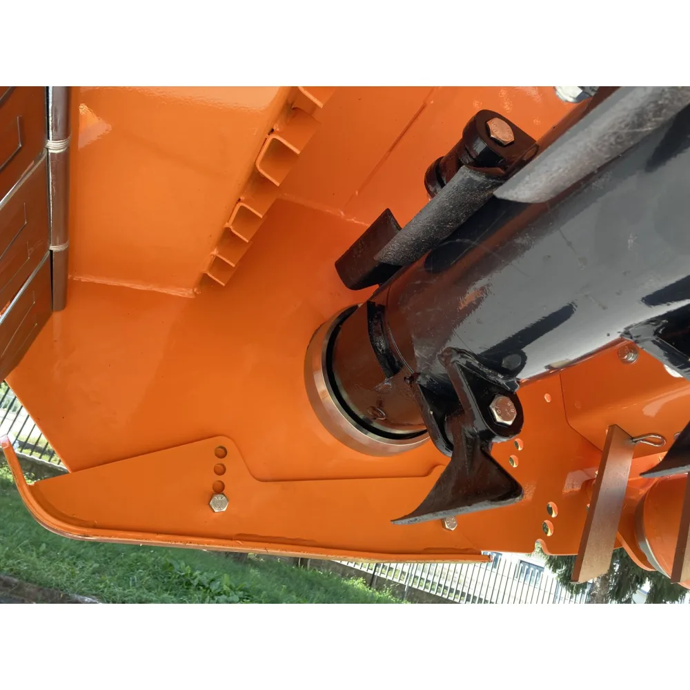 Malčer za traktor s bočnim pomakom DELEKS TORO200 – 200 cm — slika 13 od 15