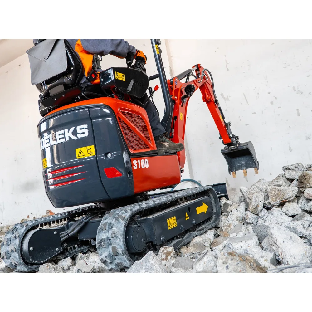 Mini bager DELEKS S100 – 1 t, dizelski motor Kubota, kompaktni stražnji dio (zero tail) — slika 14 od 15