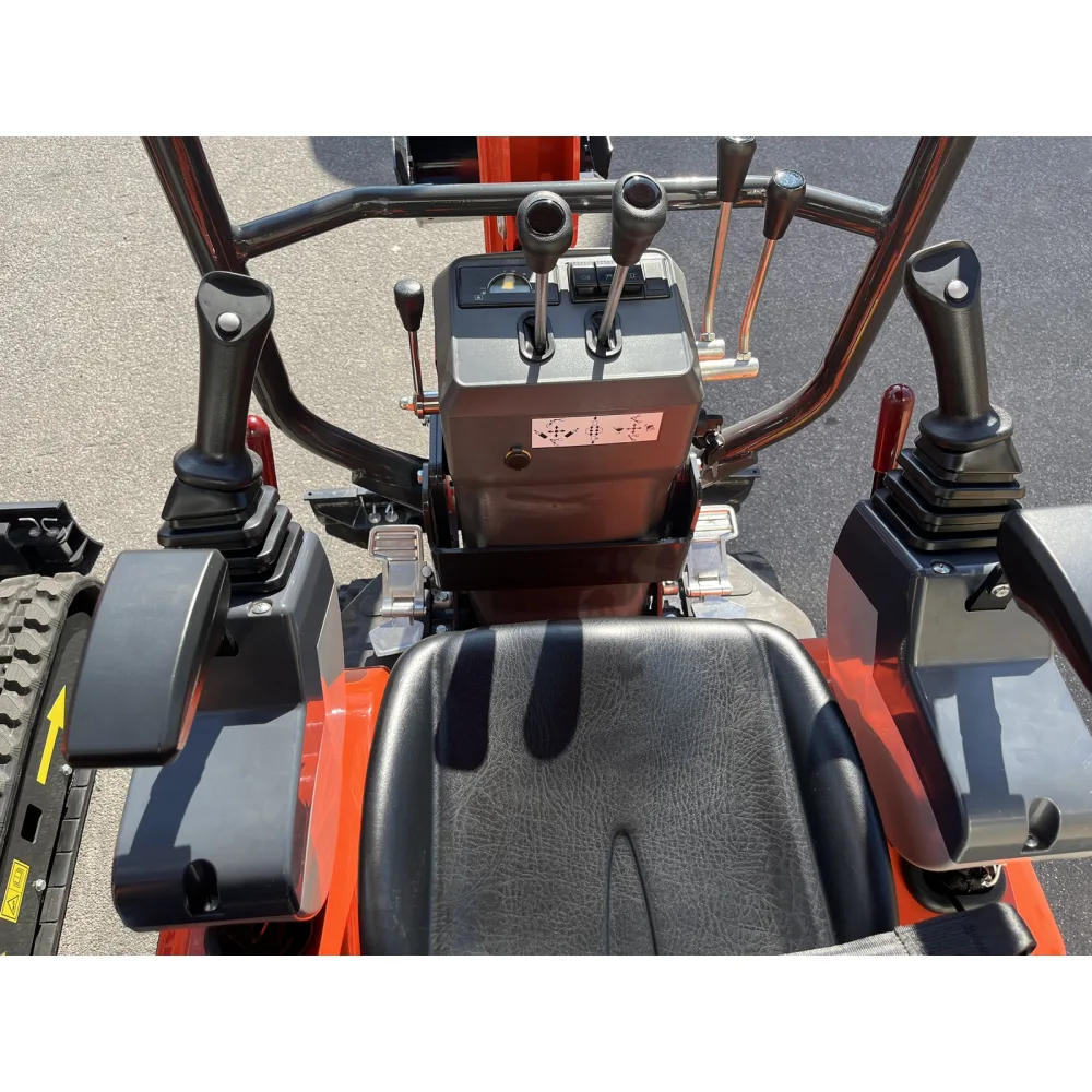 Mini bager DELEKS M120 – 1,2 t, dizelski motor Yanmar — slika 13 od 15