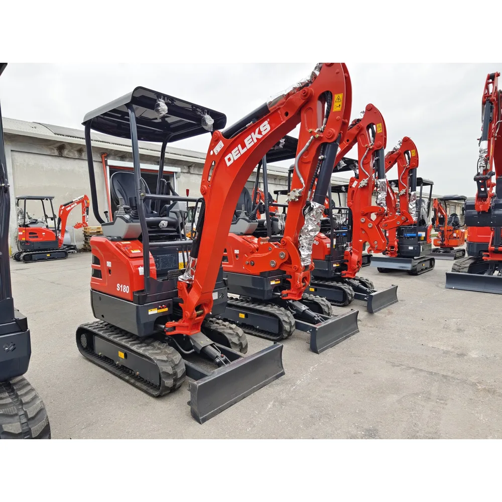 Mini bager DELEKS S180 – 1,8 t, dizelski motor Kubota, kompaktni stražnji dio (zero tail) — slika 10 od 15