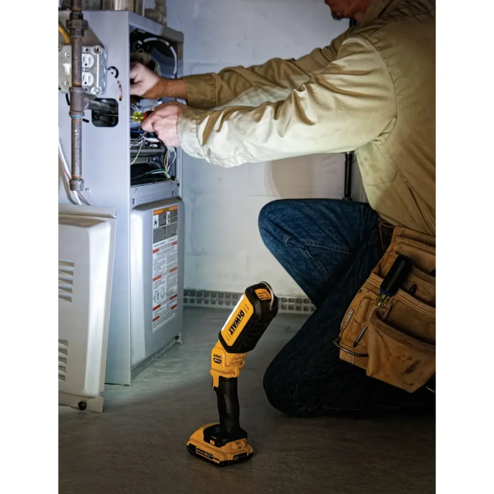 DeWalt aku svjetiljka DCL050 18 V XR — do 500 lm, IP54, bez baterije — slika 4 od 6