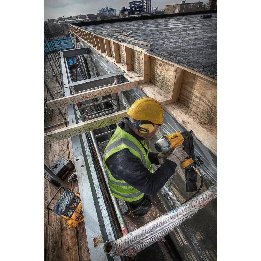 DeWalt pneumatski čavličar za okvire DPN9033 — 50–90 mm, 33° — slika 3 od 5