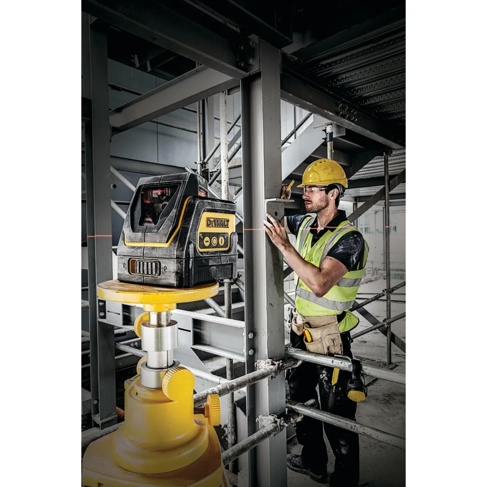 DeWalt linijski laser 360° DW0811 s okomitom linijom — crveni, do 30 m — slika 4 od 8