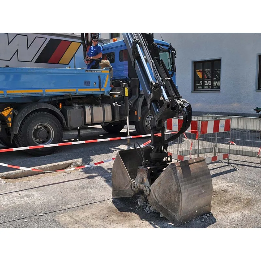 KINSHOFER teška školjkasta grabilica KM 605 s vodoravnim cilindrom (200–650 l) — slika 2 od 3
