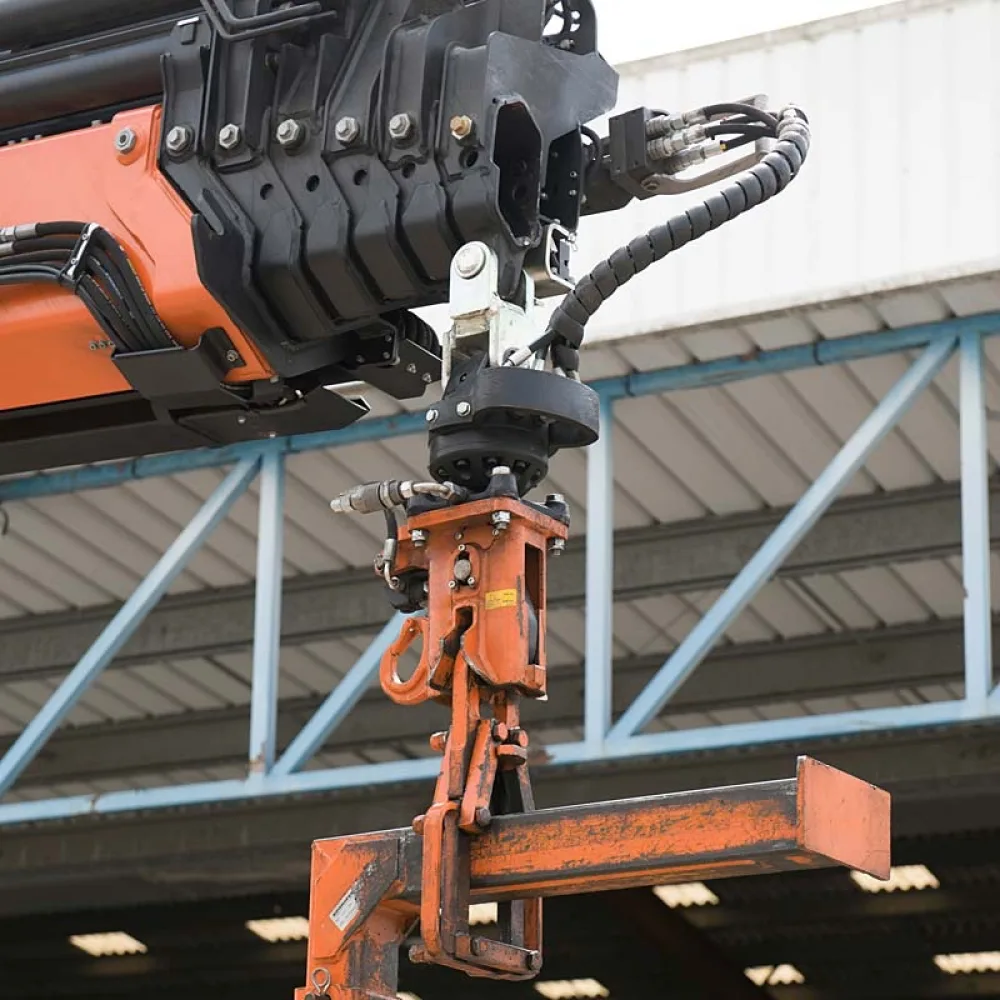 KINSHOFER hidraulična kuka KM 920-5 za viljuške i kontejnere (4500 kg) — slika 3 od 3